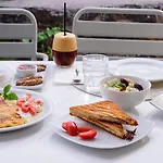 Aliter Hotel