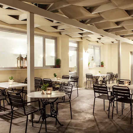 Aliter 3* Exo Katikies (Santorini)