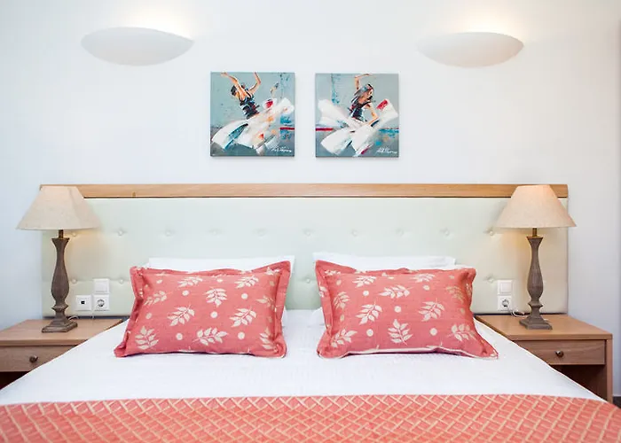 Aliter 3* Exo Katikies (Santorini)