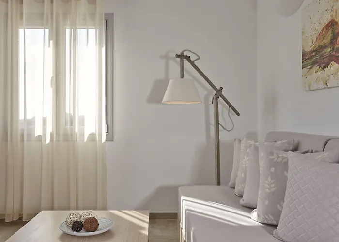 Aliter 3* Exo Katikies (Santorini)