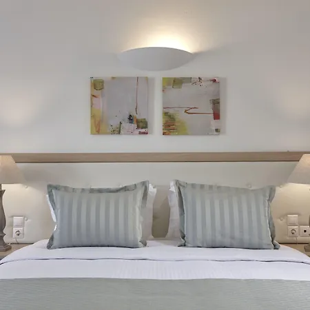 Aliter 3* Exo Katikies (Santorini)